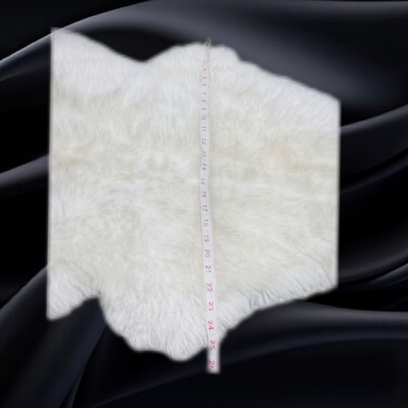 100% Genuine Sheepskin Rug By Shear Style Collection - Picture 5 of 9